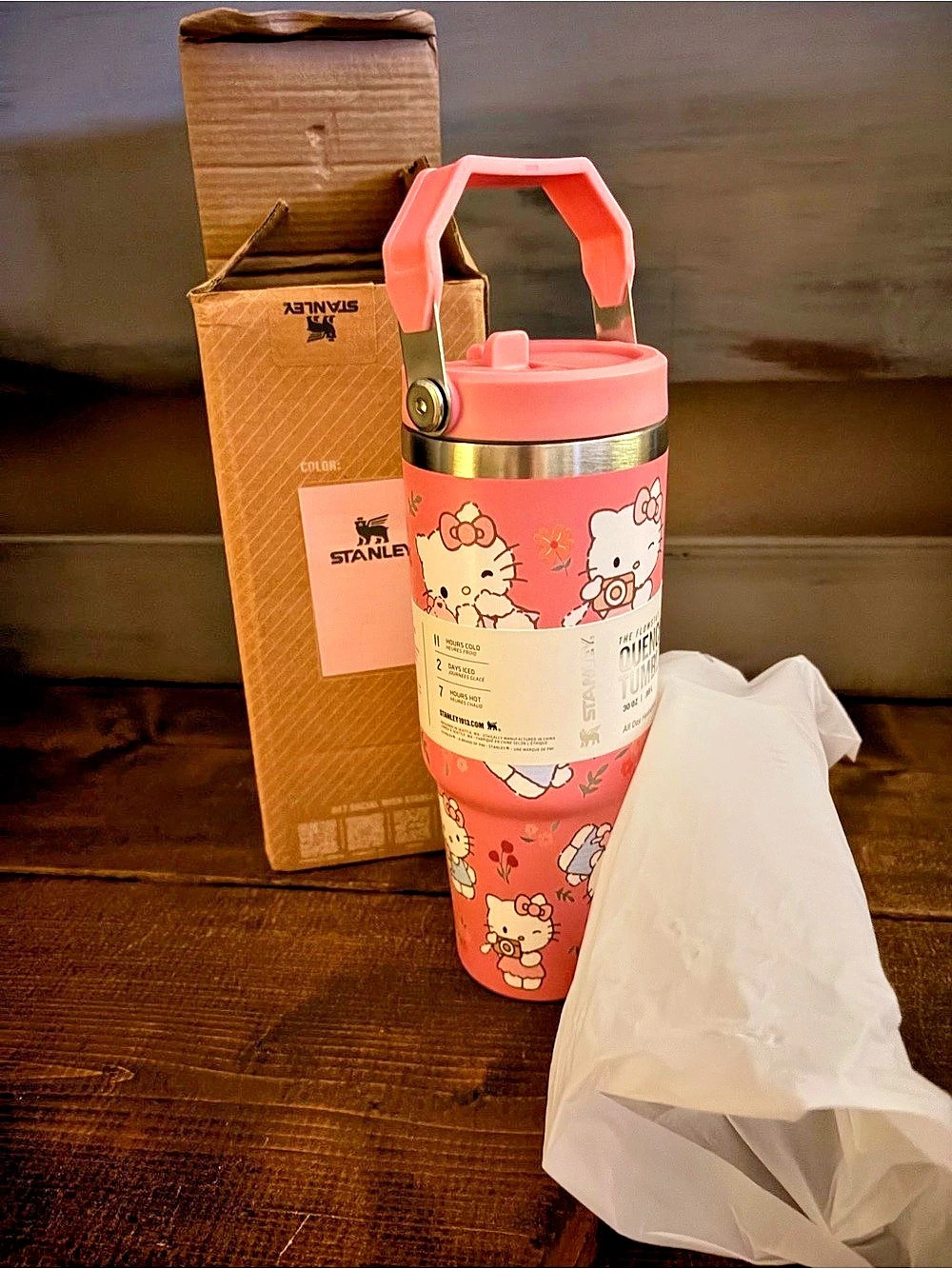 Stanley Quencher FlowState Tumbler Hello Kitty Custom Edition Hello Kitty